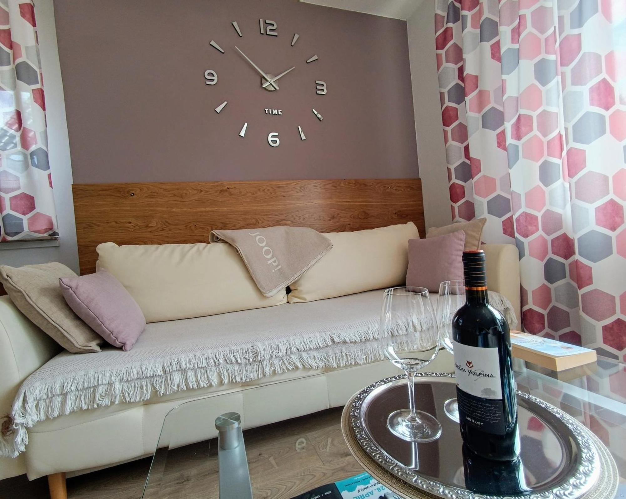 Ferienwohnung Sonnenblick Und Relax Зундерн Екстериор снимка